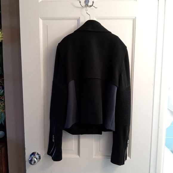 Aritzia moto jacket size 2 - Picture 3 of 7